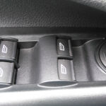 Türbedienfeld im Ford Tourneo Fahrerseite